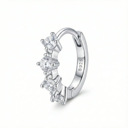 Anneau d’oreille en argent 925 serti de pierres blanches, bijou élégant et raffiné pour femme