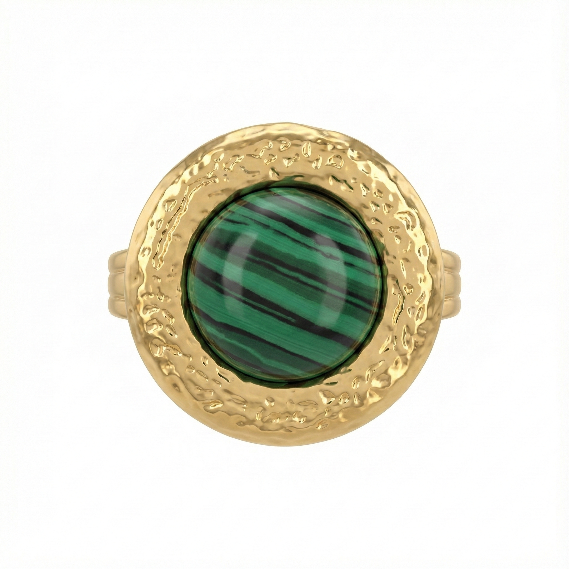 Bague dorée martelée avec pierre malachite verte