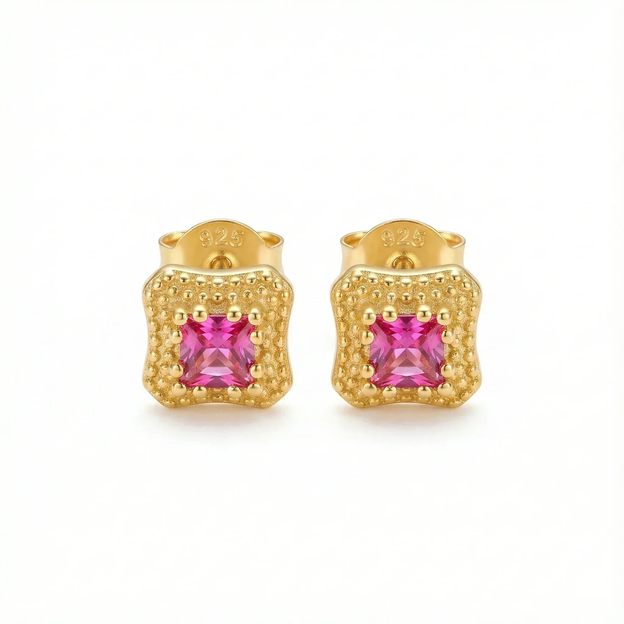 Boucles d’oreilles clous en argent 925 doré avec pierre rose carrée, bijou élégant et raffiné pour femme