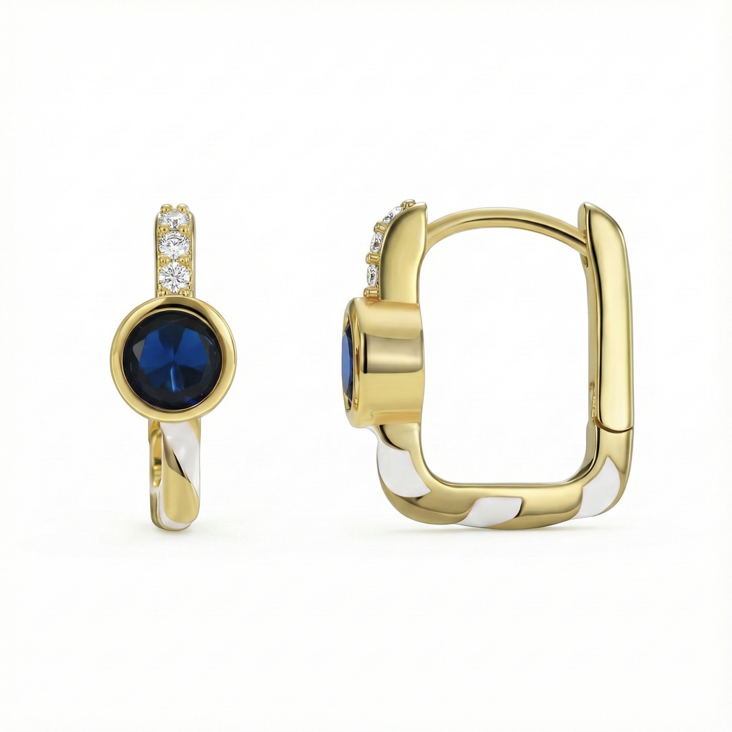 Boucles d’oreilles dorées or 18k rectangulaires avec pierre bleue facettée, ligne de zircons et émail blanc, design graphique élégant