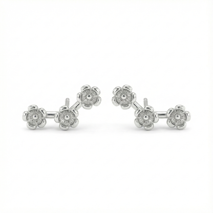 Puces d'oreilles motif trio de fleurs en argent pur 999 (argent fin), bijou floral hypoallergénique haute qualité.
