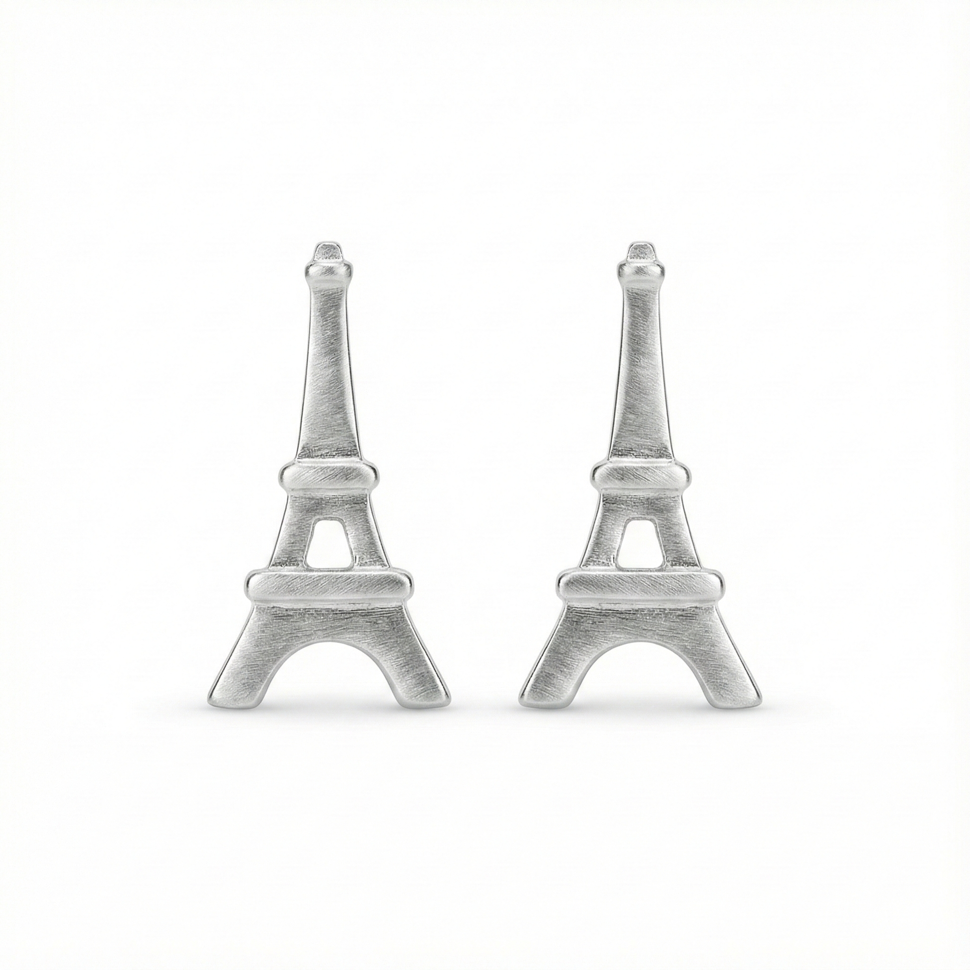 Boucles d'oreilles puces en forme de Tour Eiffel en argent 925, bijou souvenir de Paris élégant pour femme.