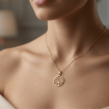 Collier arbre de vie à cœurs doré or 18k en acier inoxydable avec chaîne ajustable 45 + 5 cm, bijou symbolique à porter au quotidien
